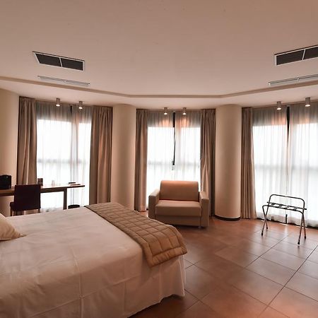 Tati Hotel Lugo  Dış mekan fotoğraf