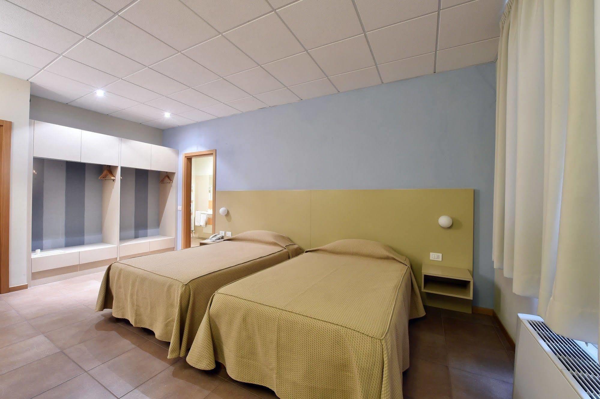 Tati Hotel Lugo  Dış mekan fotoğraf