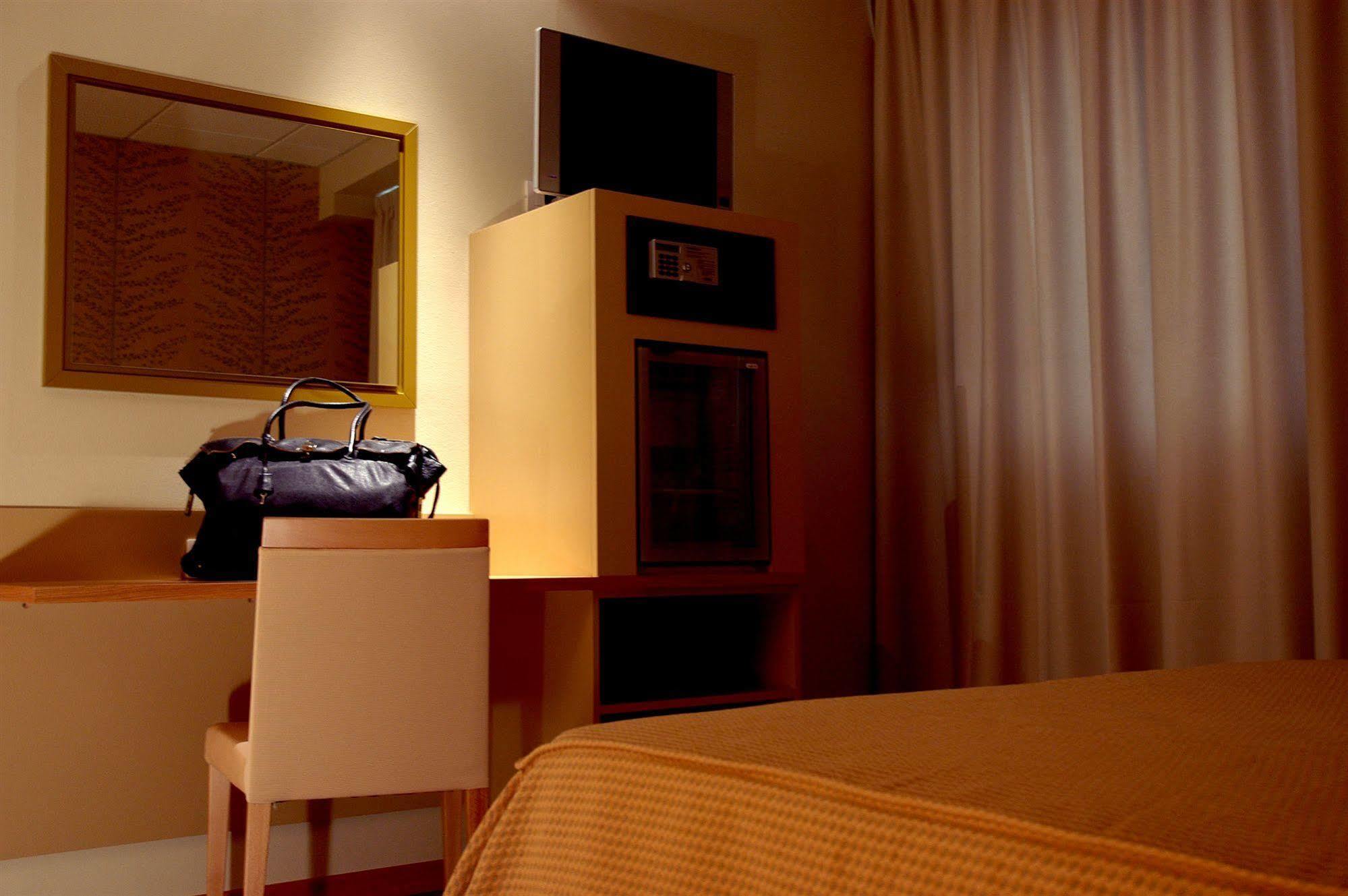 Tati Hotel Lugo  Dış mekan fotoğraf